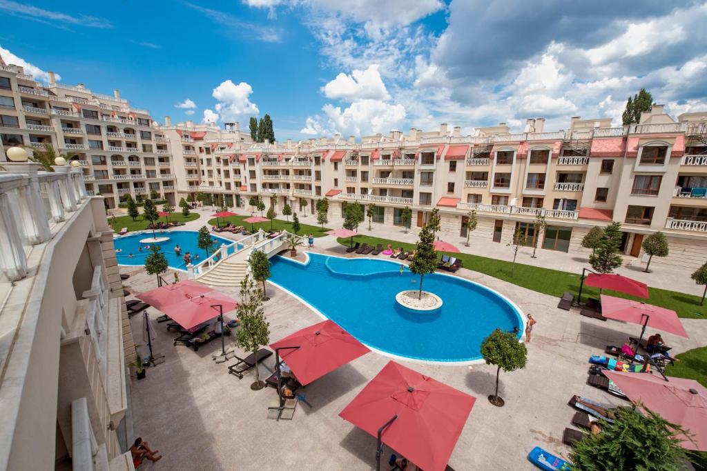 Summertime in Varna South Bay Beach Residence photo 3