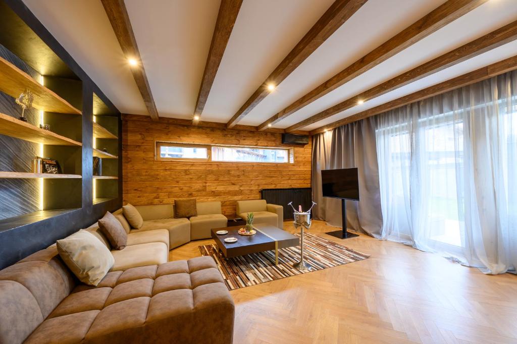 Three Bedroom Luxury Villa photo 3