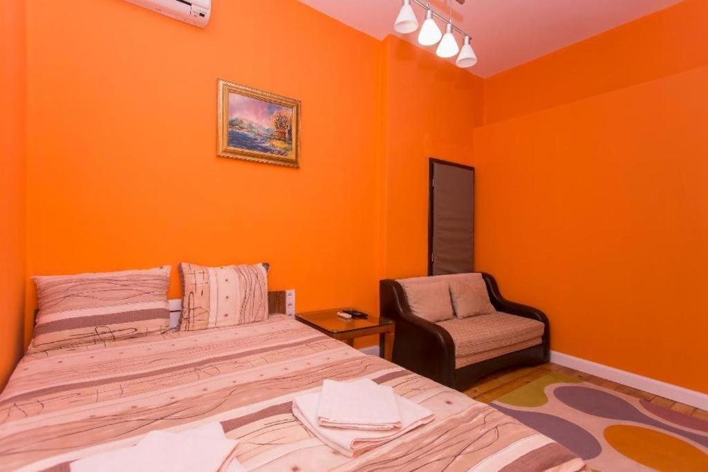 Top Center Apartment 4 photo 3