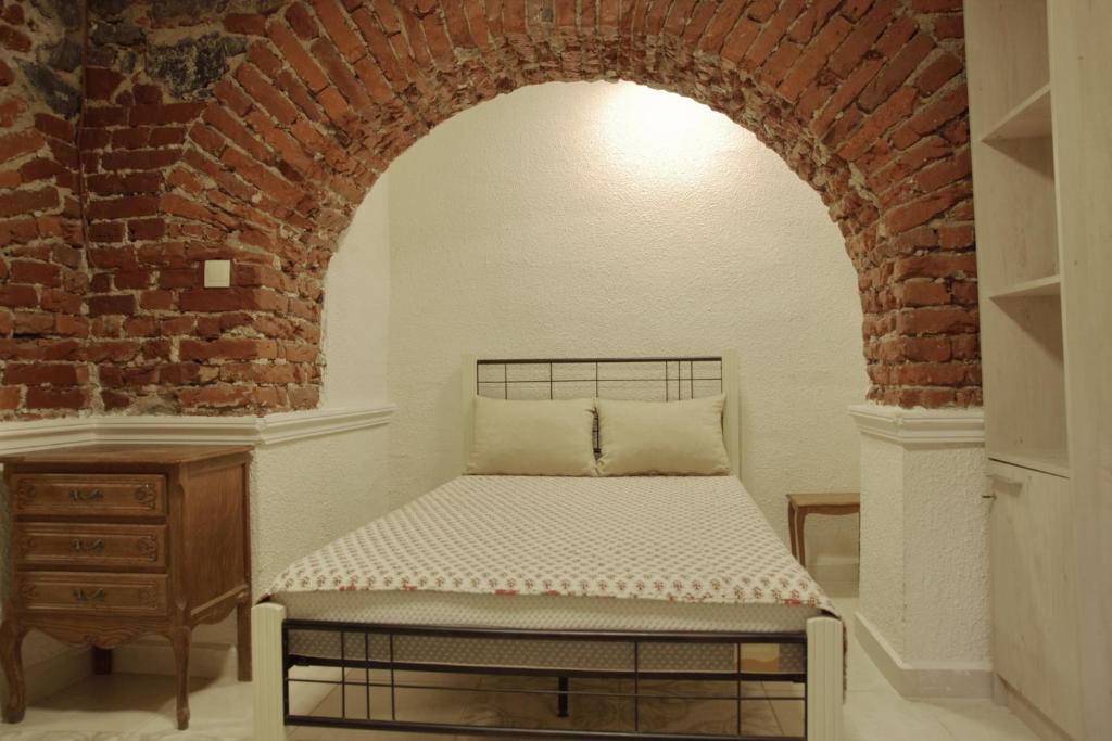 Top Center Detached Apartment Studio photo 2