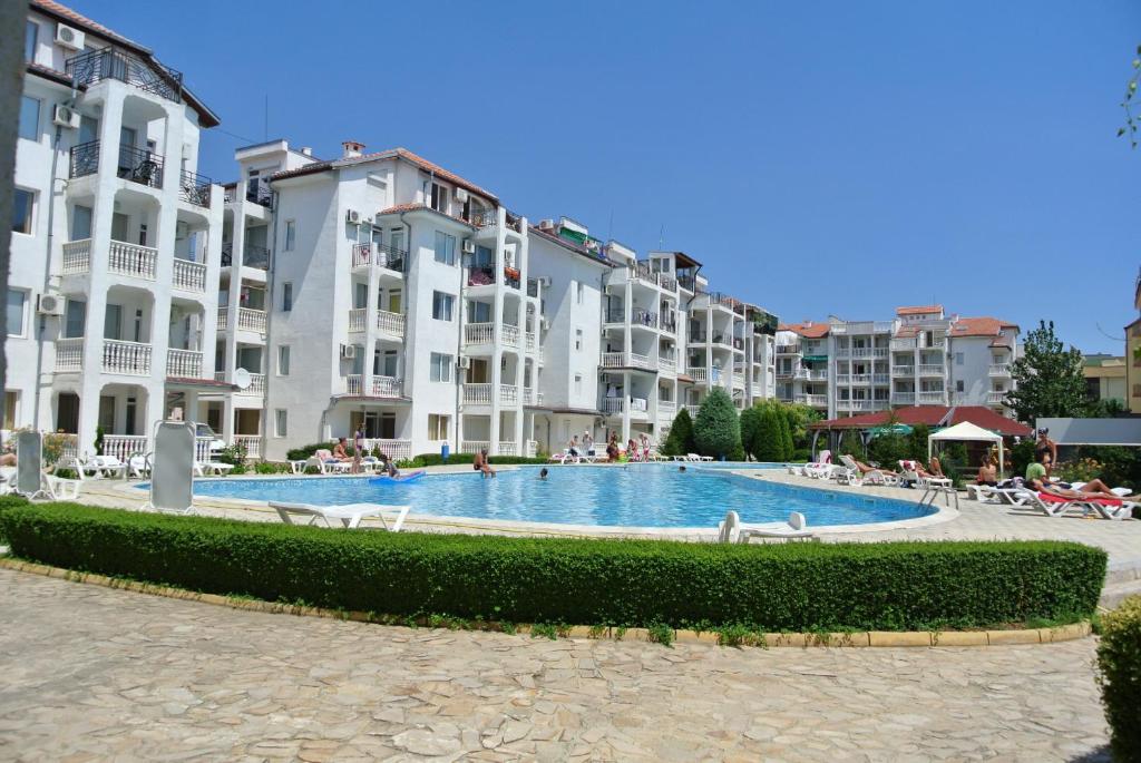 Bravo 5 Holiday Home photo 2