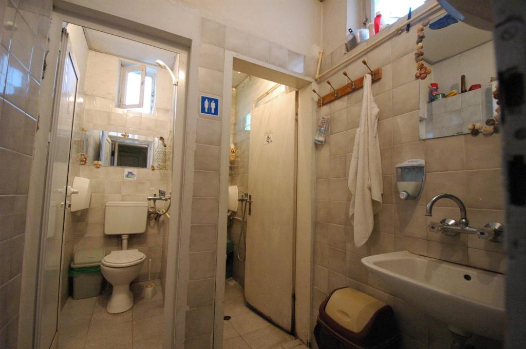 Yo Ho Hostel photo 3