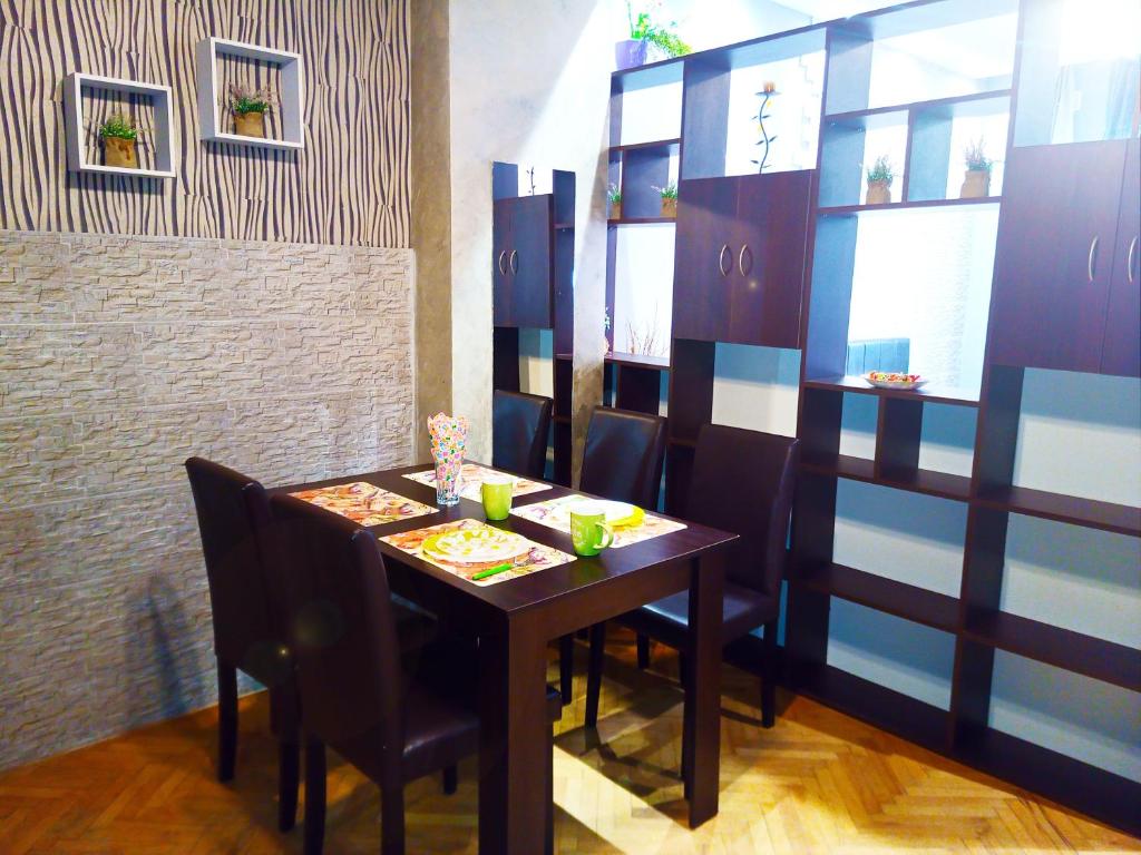 "The 5 corners" - Top Sofia location - plus Free Vouchers photo 2