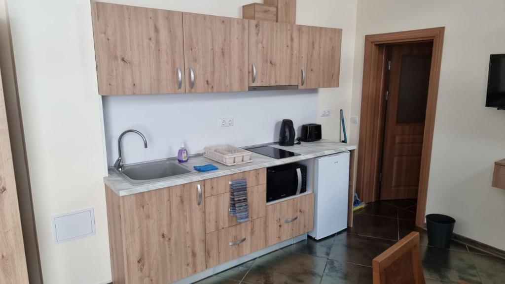 Бутикови Студиа БРИТА photo 3