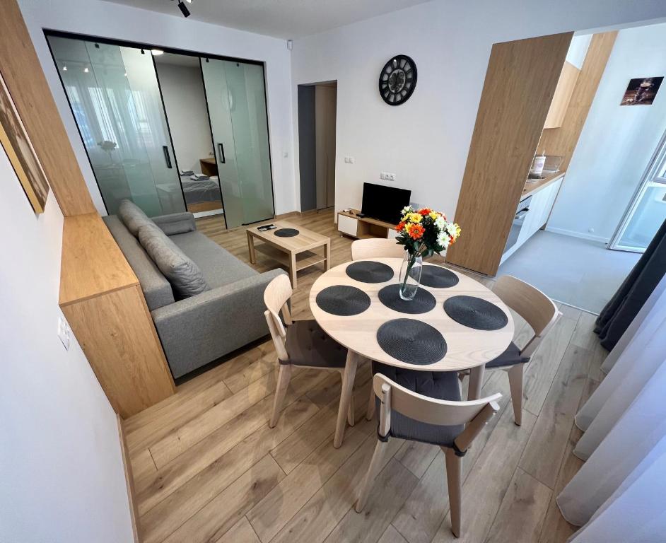 LOCATION ! Sofia Opera View Apartment next to ALEXANDER NEVSKY CATHEDRAL — photo 1