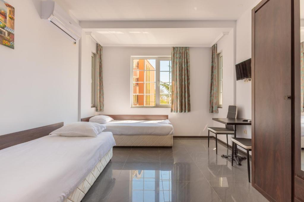 SeaSide Guest Rooms photo 2