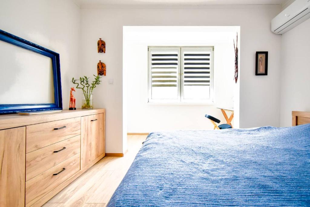 Work Friendly 2BR AC Terrace Str Parking photo 2