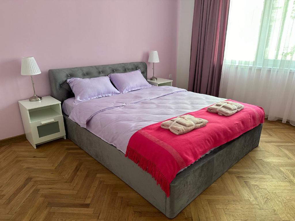 Romantic City Central Apartment photo 2