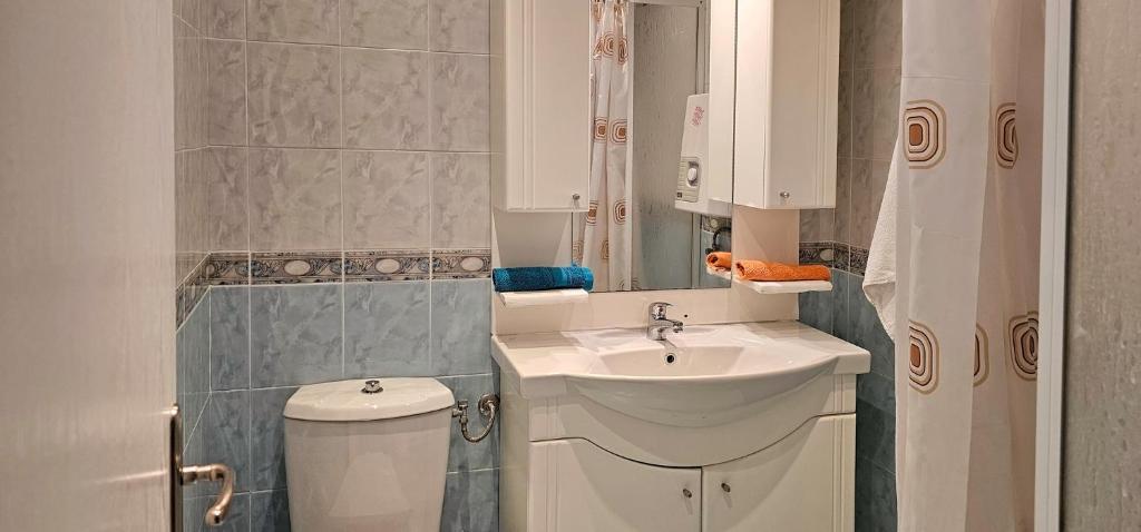 Sun City I Apartments photo 3
