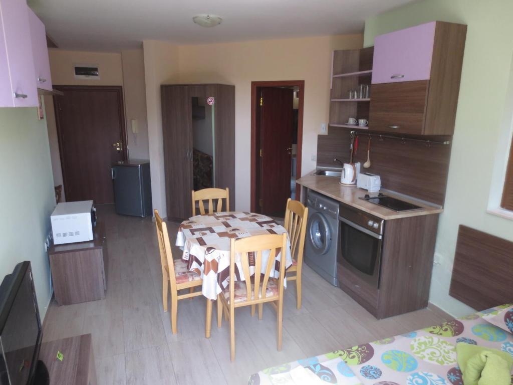 Fantasy Apartments Saint Constantine and Helena Resort photo 3