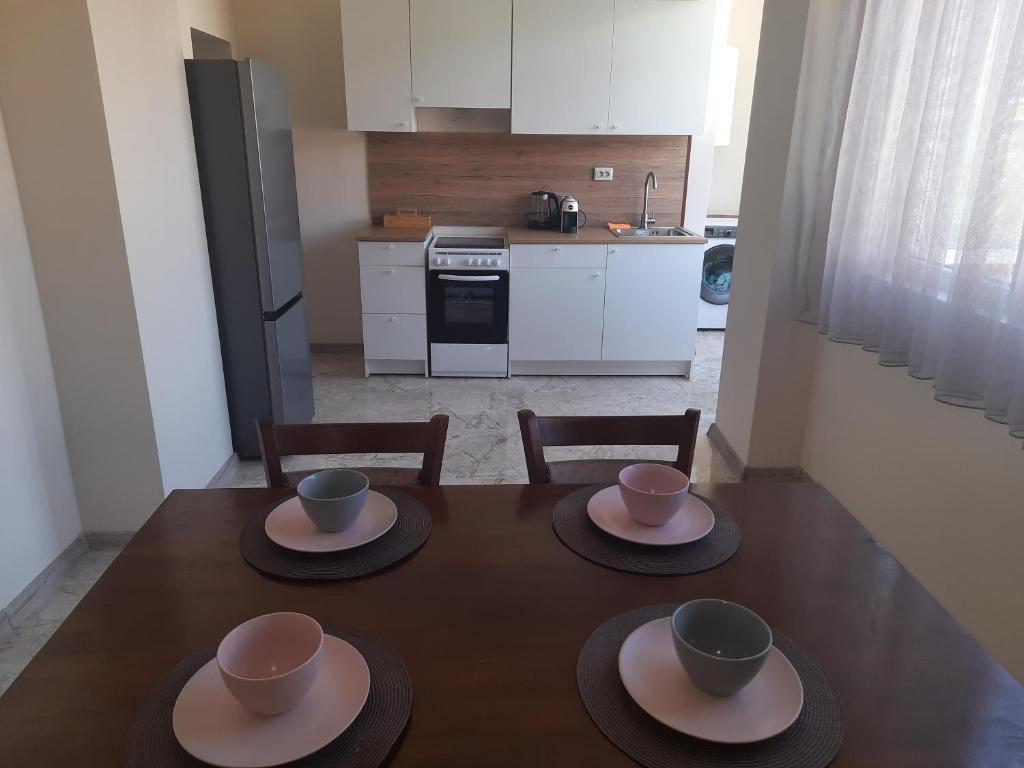 Sandanski city center apartment — photo 1