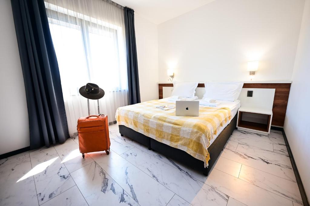 RUBO Hotel photo 2