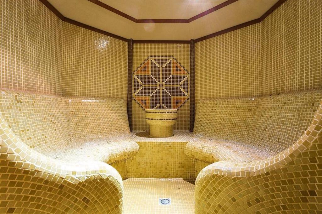 Stream Spa Suite photo 3