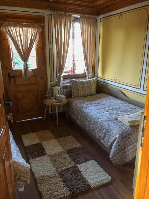 Стаи за гости Бащино огнище photo 2