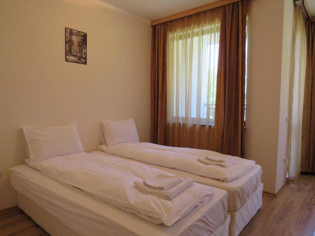 Rivendell Apartments Borovets Gardens complex photo 2