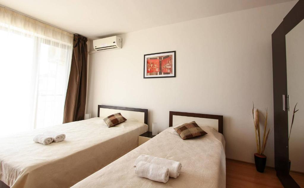 Seaside Apartment with 2 Bedrooms for up to 5 Guests photo 2