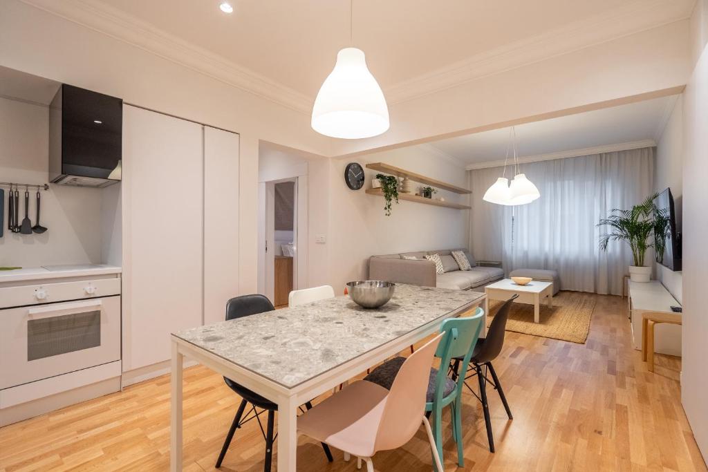Modern 2BD Apartment with Fast Wi-Fi - Central Sofia by Flat Mаnager photo 3