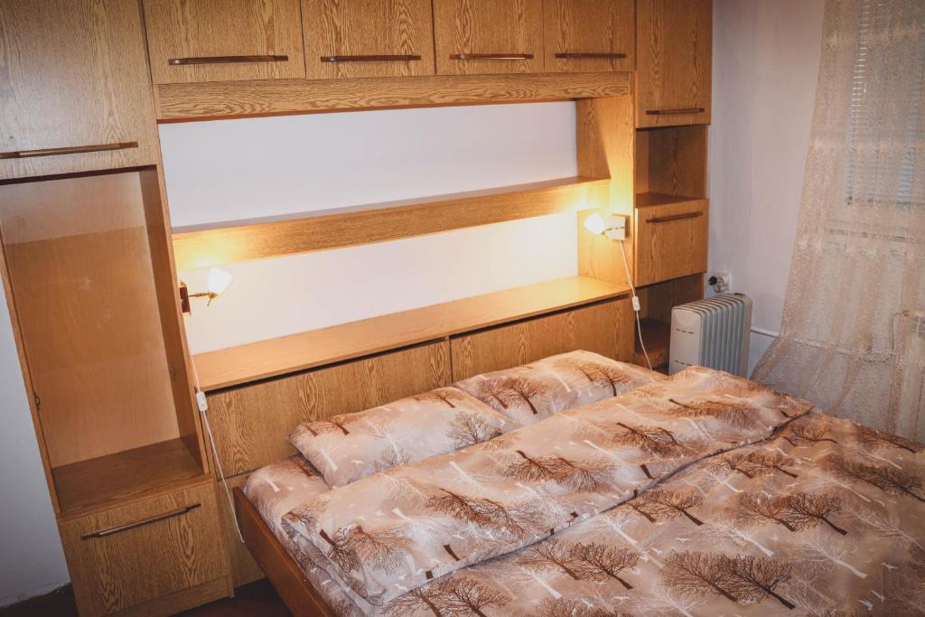 3 ROOMS photo 2