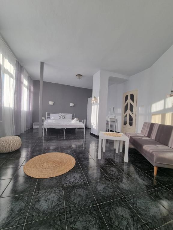 Dezudava Family Hotel photo 3