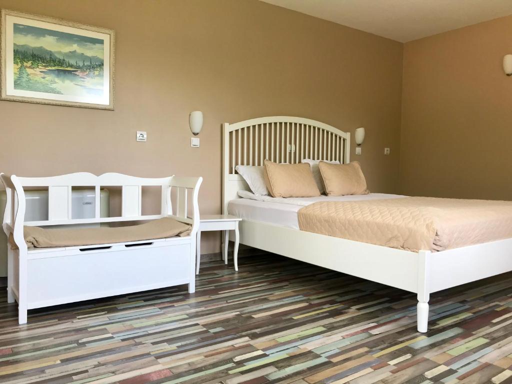 Yaev Family Hotel photo 2