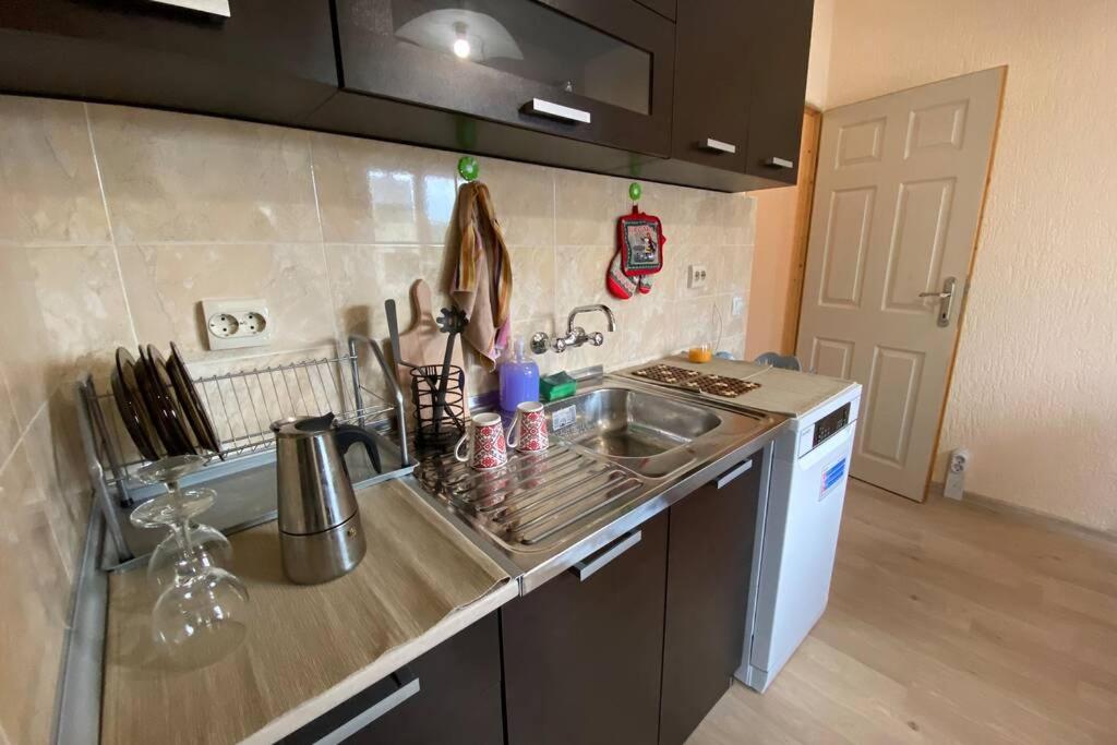 Sunny apartment by the river photo 3