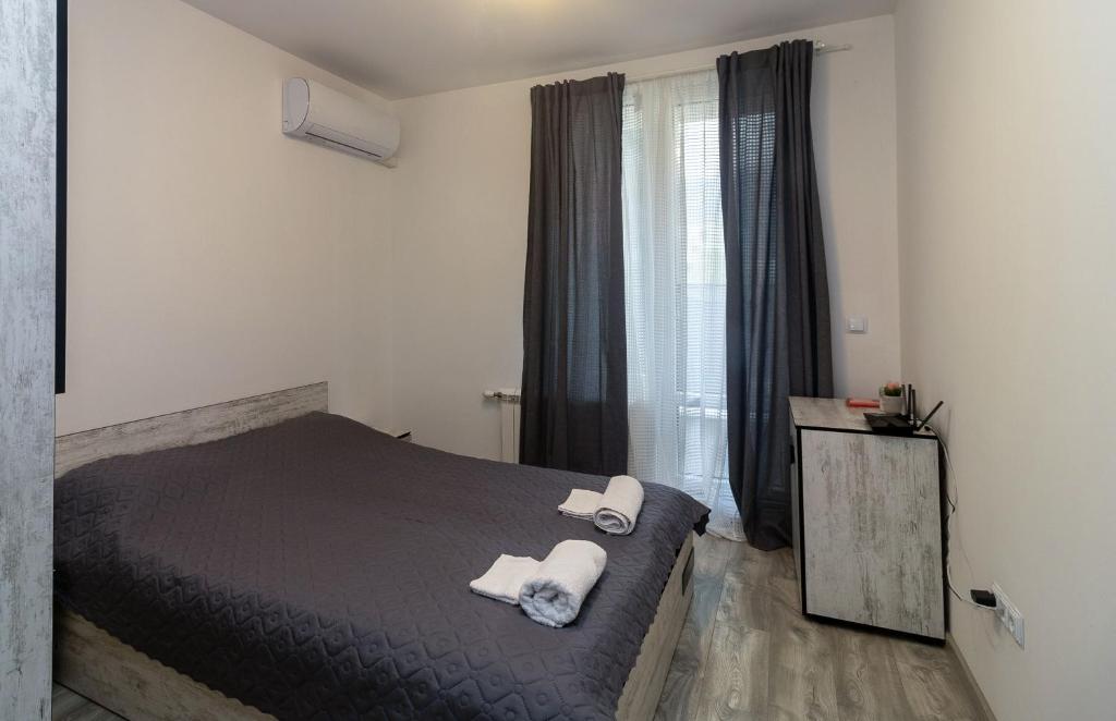 Stylish 2 BDR Apartment at an Excellent Location photo 2