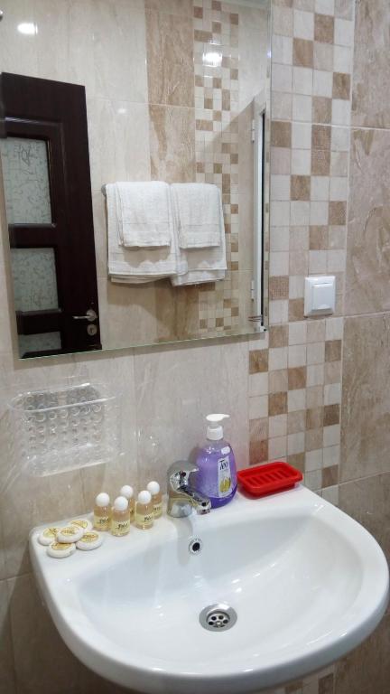 White home-apartament photo 3
