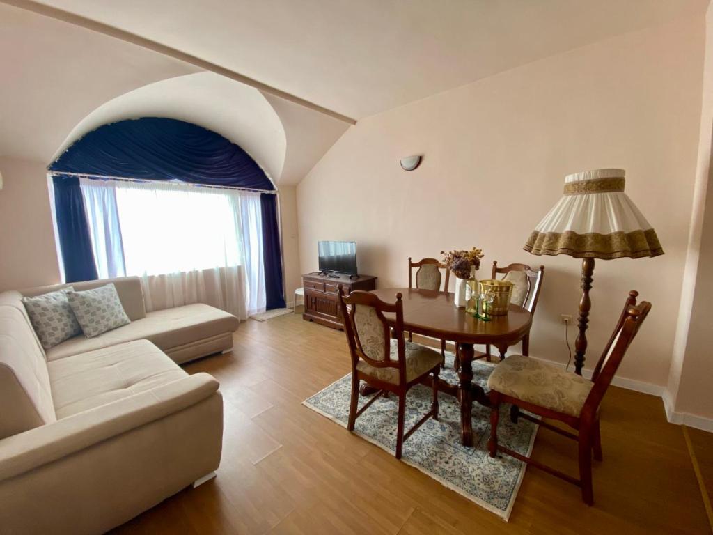 Wild Cherry 2 bedroom Apartament Economy-4 — photo 1