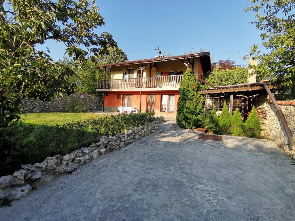 Sunset House — photo 1
