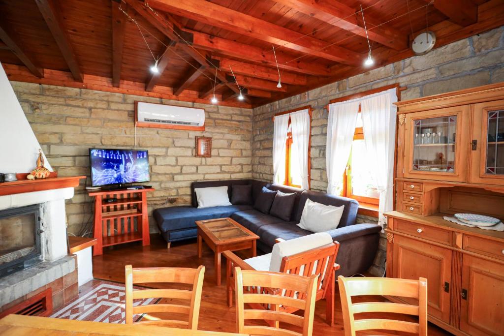 Zhivka House photo 2