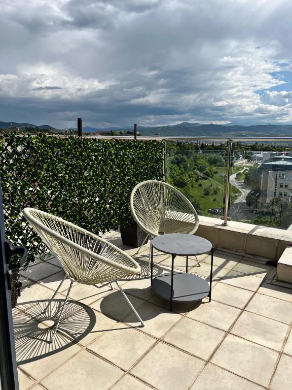 ROOF TOP LUXURY photo 2