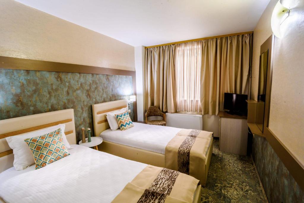 Hotel Rostov photo 2