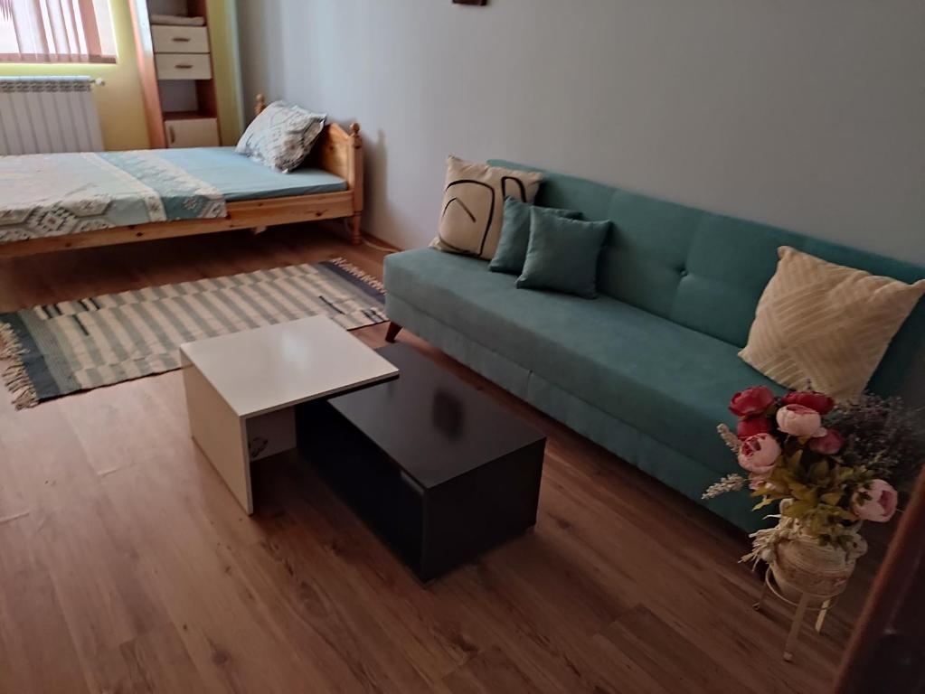 Стая за гости на гр.Бургас photo 2