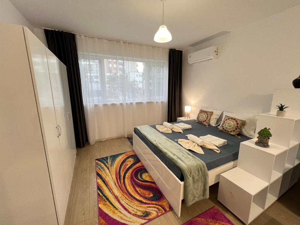 Santorini modern and cosy Apt near UNSS and NSA w WiFi photo 2