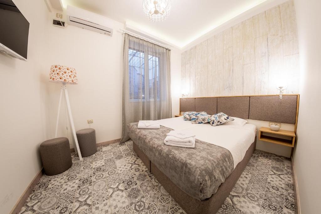 Sofia Pearl Life Apartment - No Window Apartment photo 2
