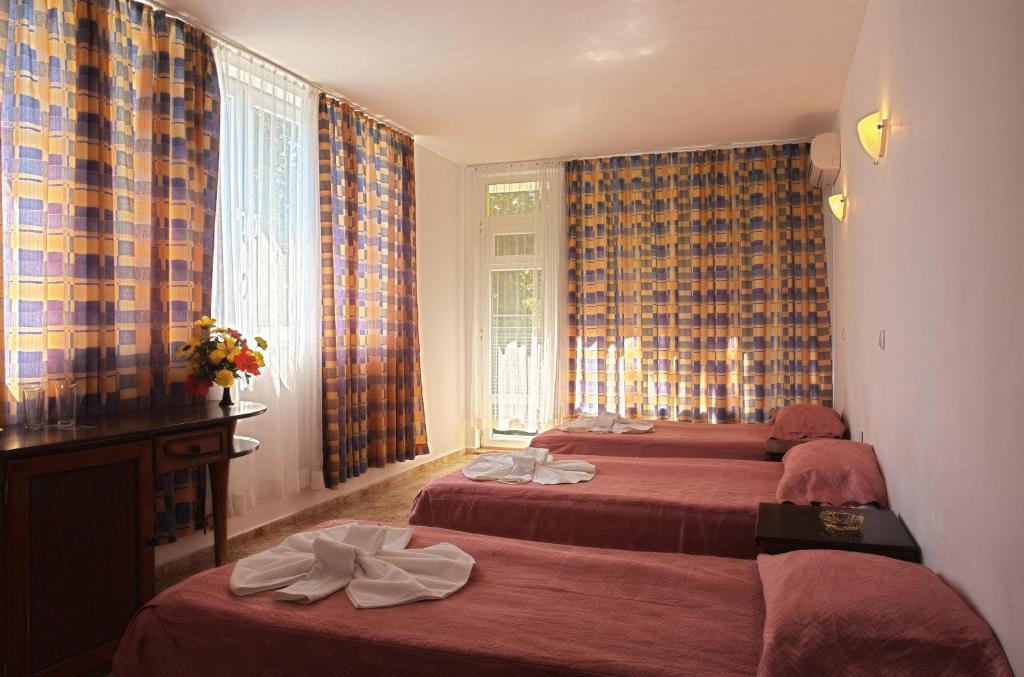 Sunny Varshava Hotel photo 2