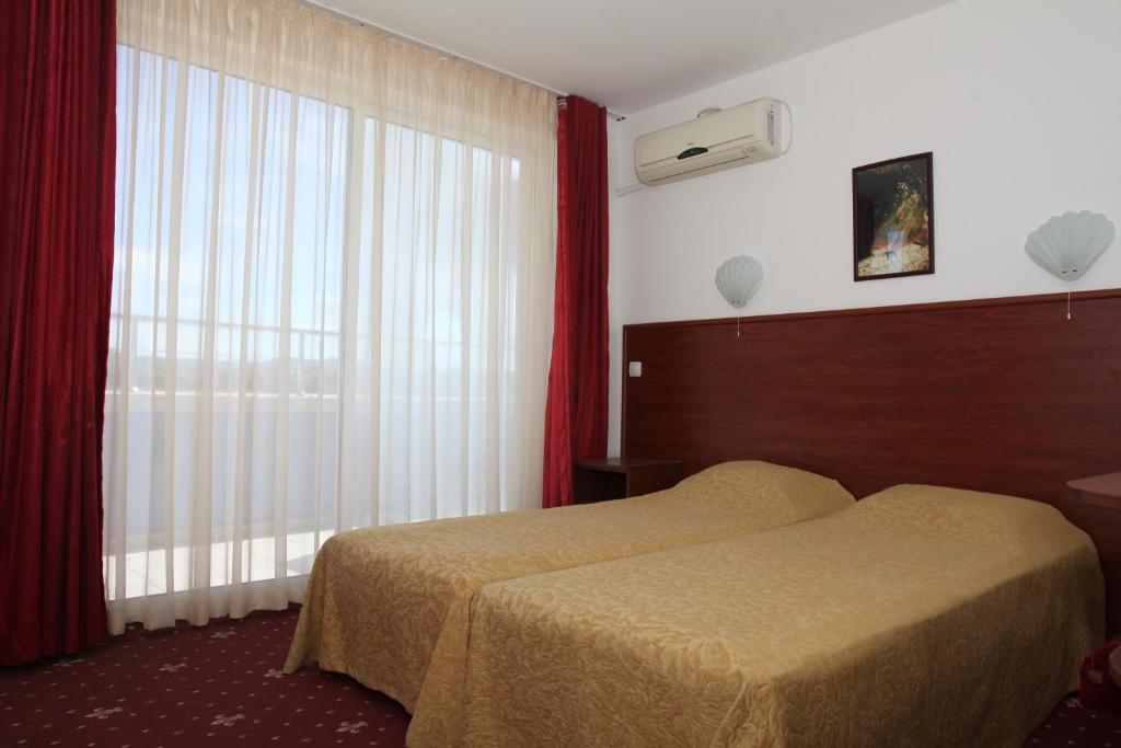 Ribarska Sreshta Family Hotel photo 2
