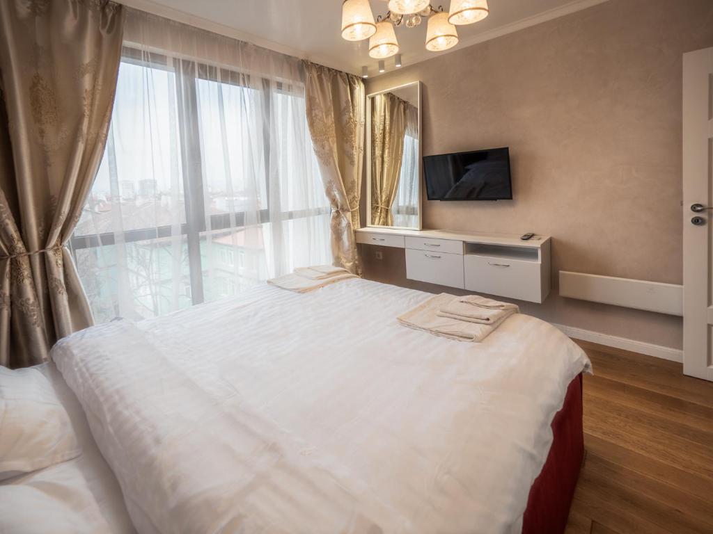 The Boulevard Luxury Apartment photo 2