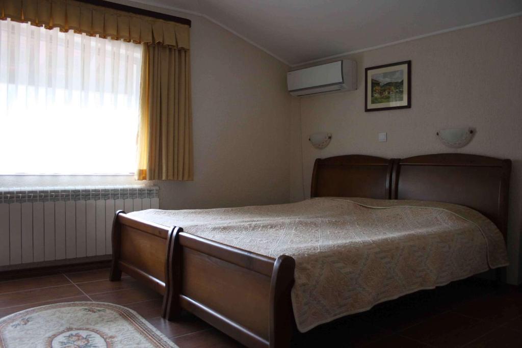 Spartak Family Hotel photo 2