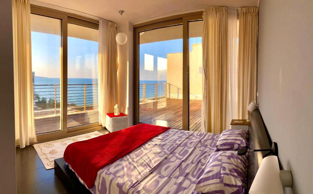 Sea view Penthouse (YooBulgaria) — photo 1