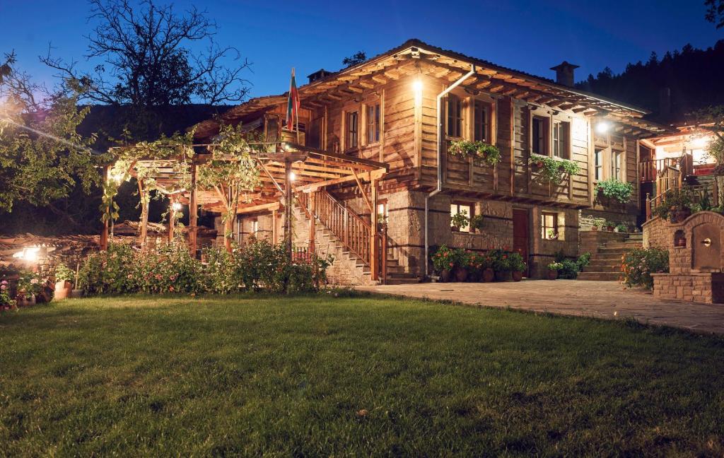Yovina House Zheravna — photo 1