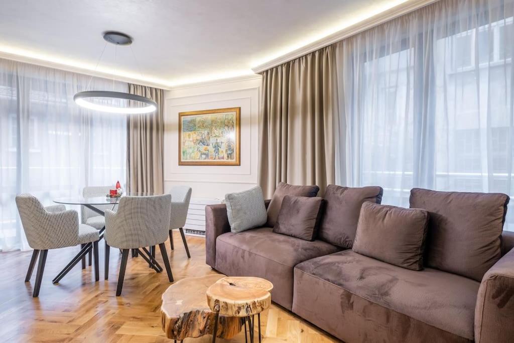 SOFapart Stylish & Fancy Place with 1 BDR — photo 1