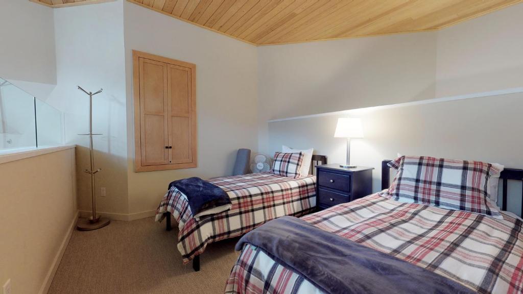 1BR plus Loft in Glacier Lodge photo 2