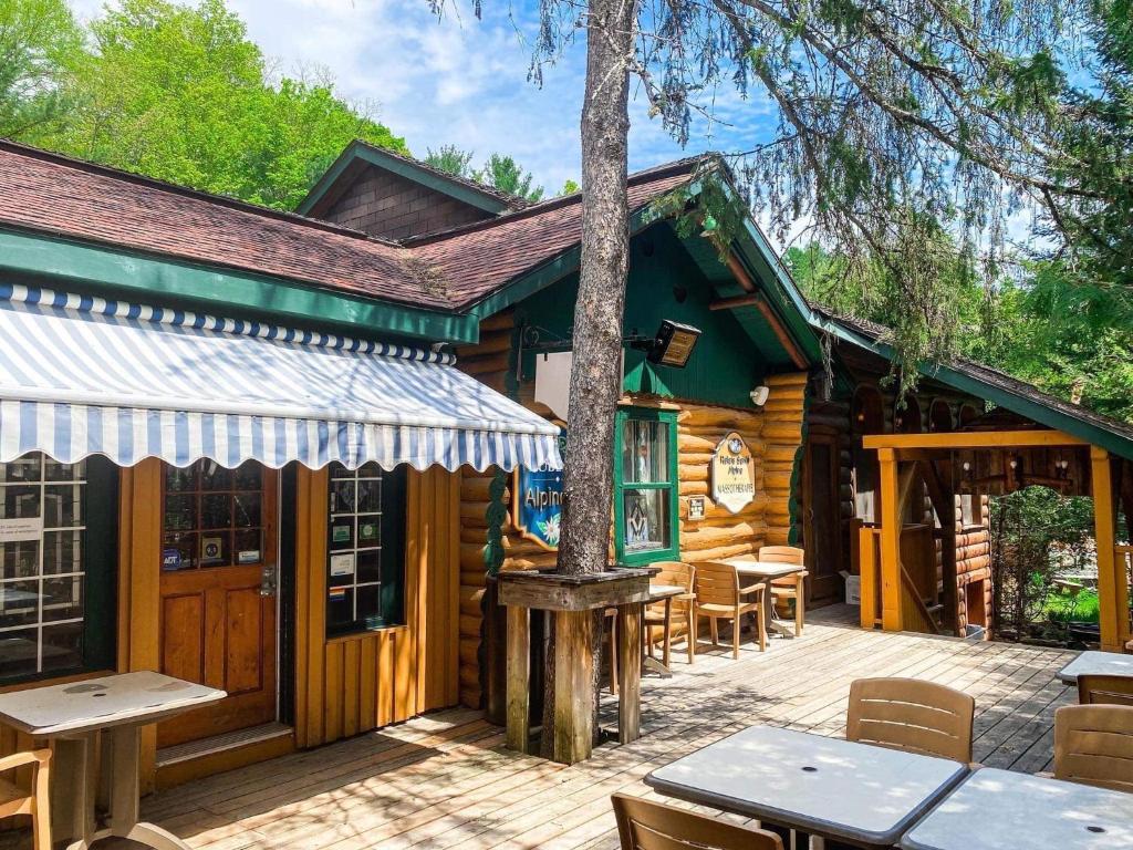 Chalet Alpine — photo 1