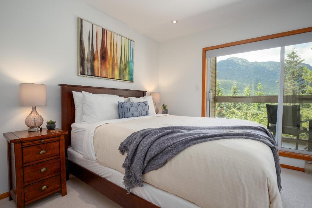 3BR in Whistler Creek Ridge photo 2
