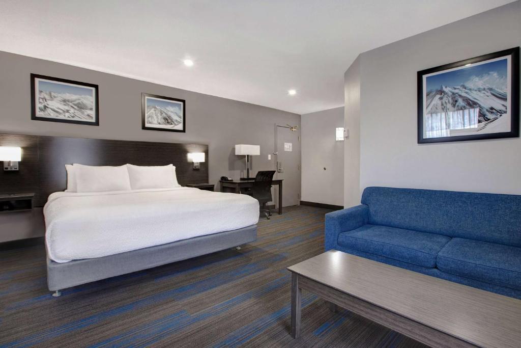 Days Inn by Wyndham Barrie photo 2