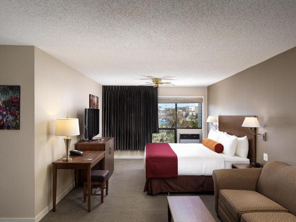 Huntingdon Hotel and Suites photo 2
