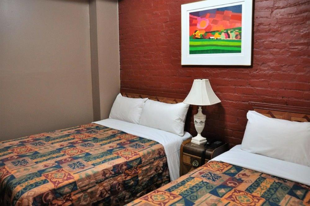 Hotel Ste-Catherine photo 2