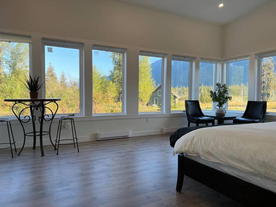 Country home photo 2