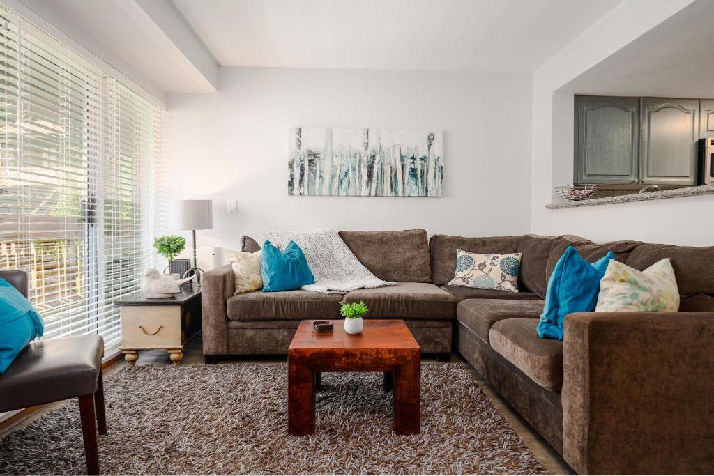 3BR in Sunpath — photo 1